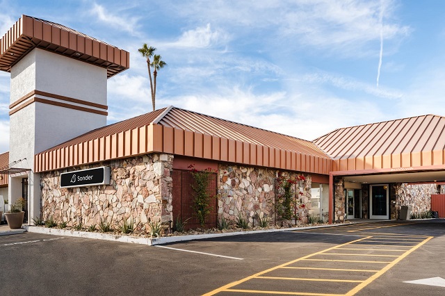 The Mariposa (formerly Papago Inn)